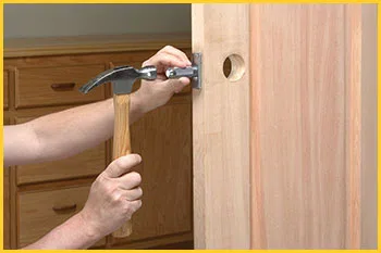 Exclusive Locksmith Service New York, NY 212-547-9794 Exclusive Locksmith Service New York, NY 212-547-9794 - 14-install-new-lock