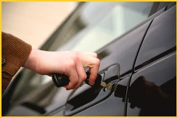 Exclusive Locksmith Service New York, NY 212-547-9794 - 18-car-unlock